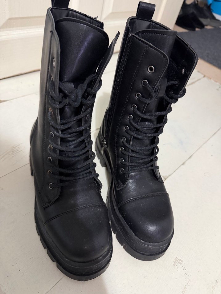 Siyah Deri Platform Topuklu Goth Botlar - Görsel 3