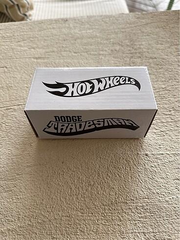 Beden Hotwheels RLC Dodge Tradesman