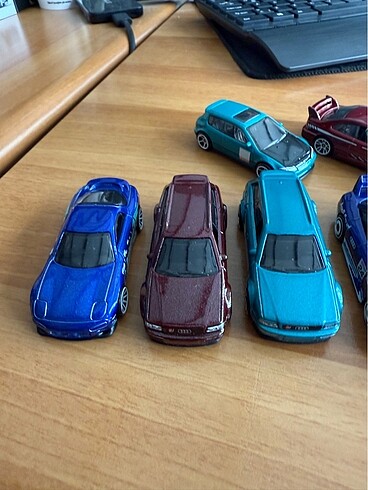  Hotwheels 9 Adet