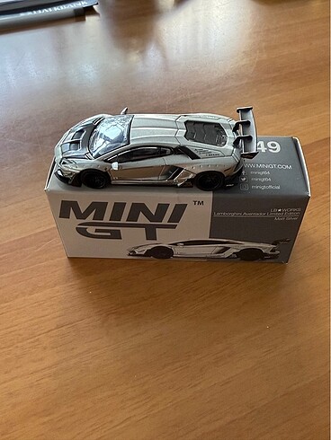  Mini GT #449