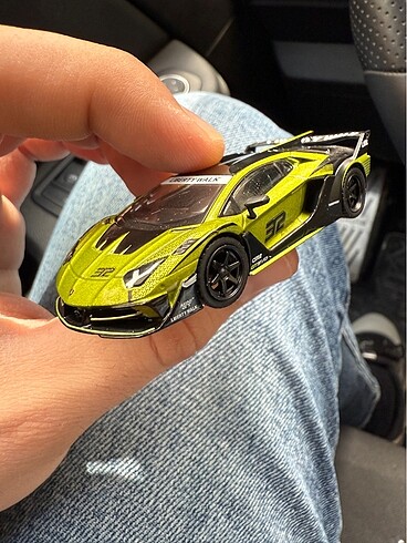  Mini GT #605