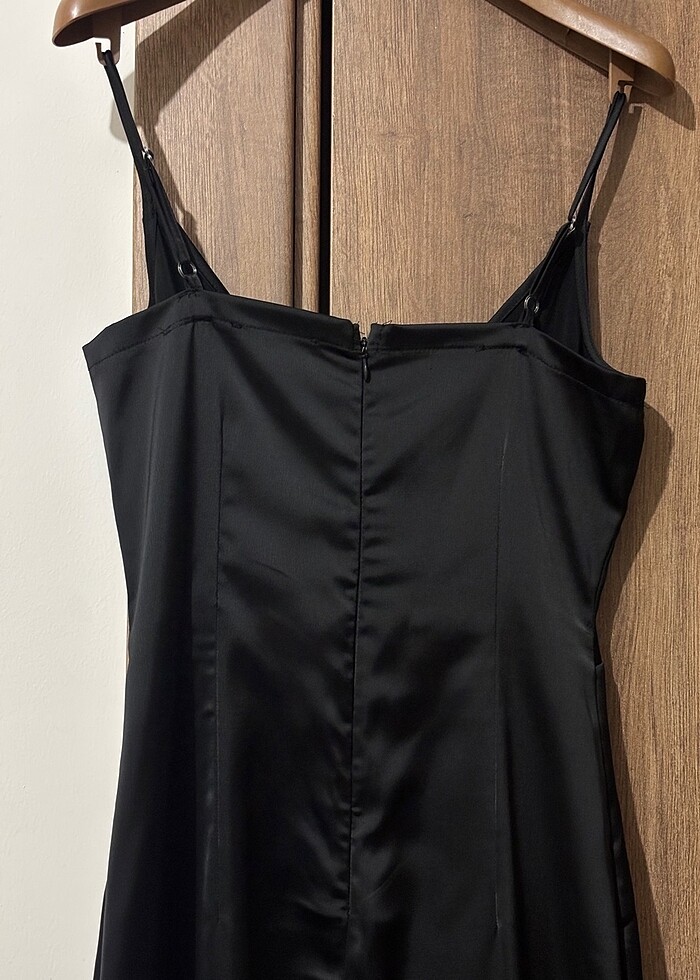 Siyah Saten Elbise - Görsel 3