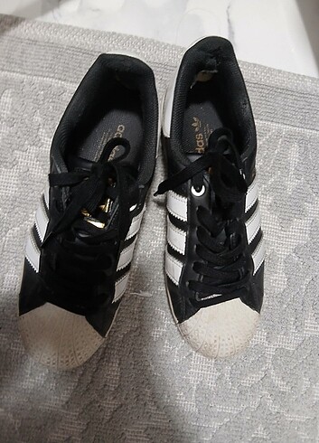 Adidas superstar