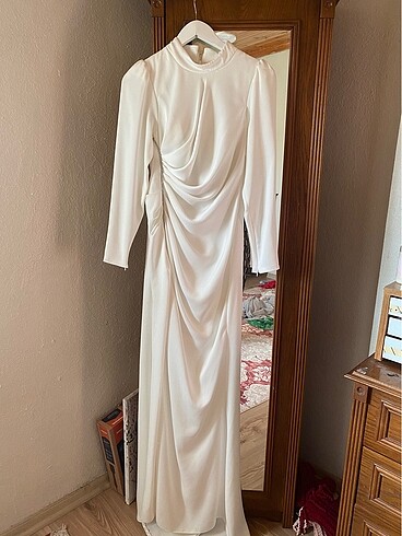 Tesettür nikah elbisesi