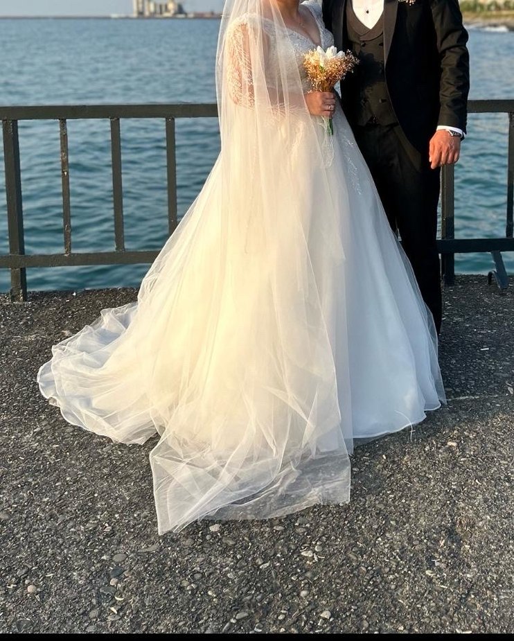 Uzun Kollu V Yaka A Kesim Gelinlik - Görsel 3