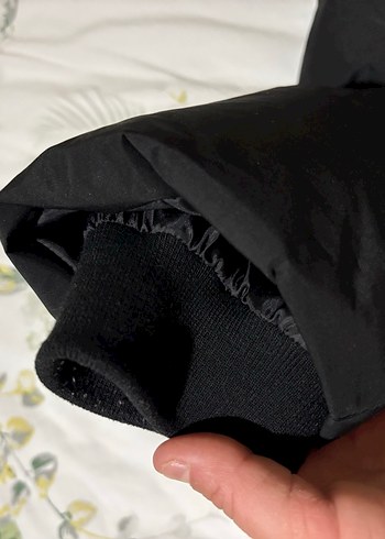 Kadın Siyah Midi Kışlık Kapüşonlu Mont - Görsel 5