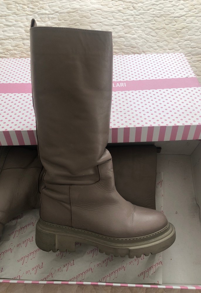 Bej rengi nde uzun bot - Görsel 4