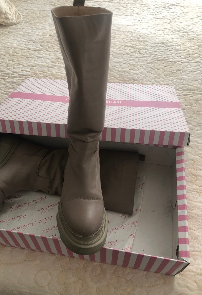 Bej rengi nde uzun bot - Görsel 3