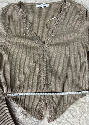 V Yaka Nakışlı Bej Kadın Triko Kazak - Görsel 3