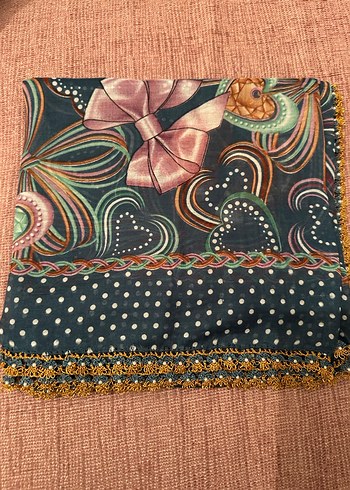 Zincir Detaylı Çok Renkli Kadın yazma - Görsel 2