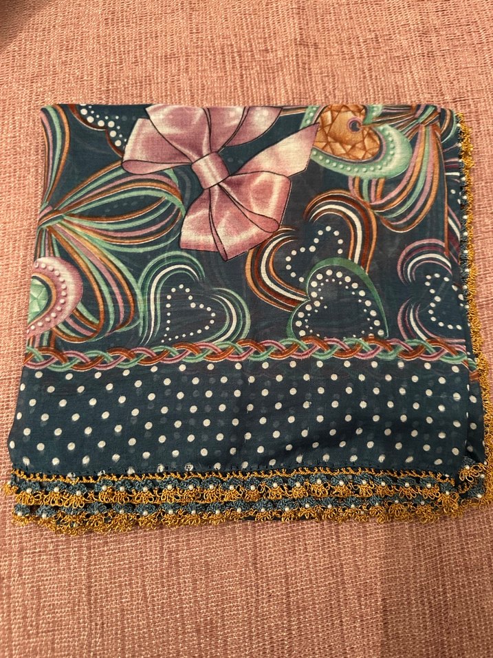 Zincir Detaylı Çok Renkli Kadın yazma - Görsel 2