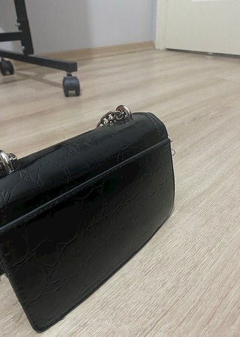 Stradivarius Siyah Deri Kadın Çanta - Görsel 5