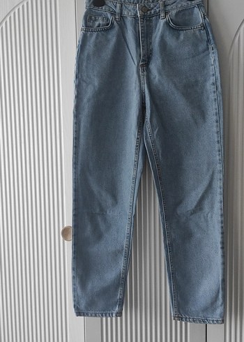 mom jeans