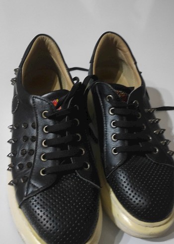 Perçinli Deri Rock Punk Kadın Spor Ayakkabı - Görsel 2