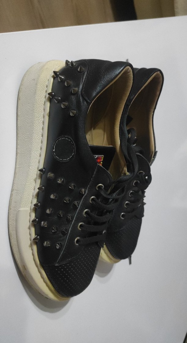 Perçinli Deri Rock Punk Kadın Spor Ayakkabı - Görsel 3