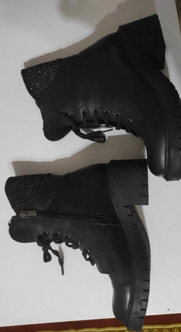 Siyah Nakışlı Deri Gotik Yüksek Topuklu Bot - Görsel 4