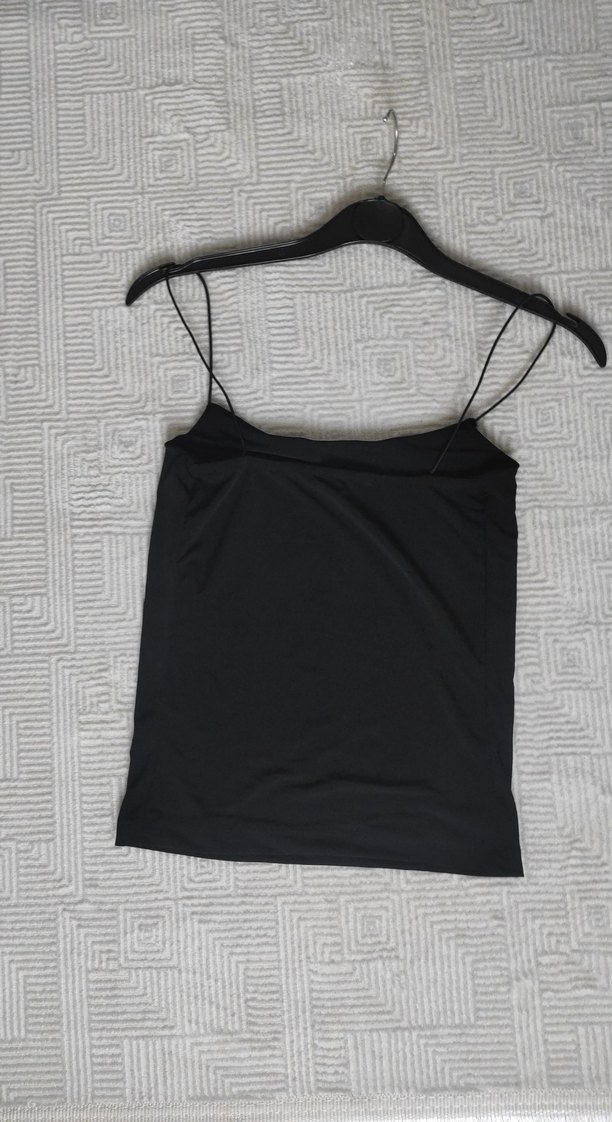 Siyah İnce Askılı Kadın Atlet - Görsel 3