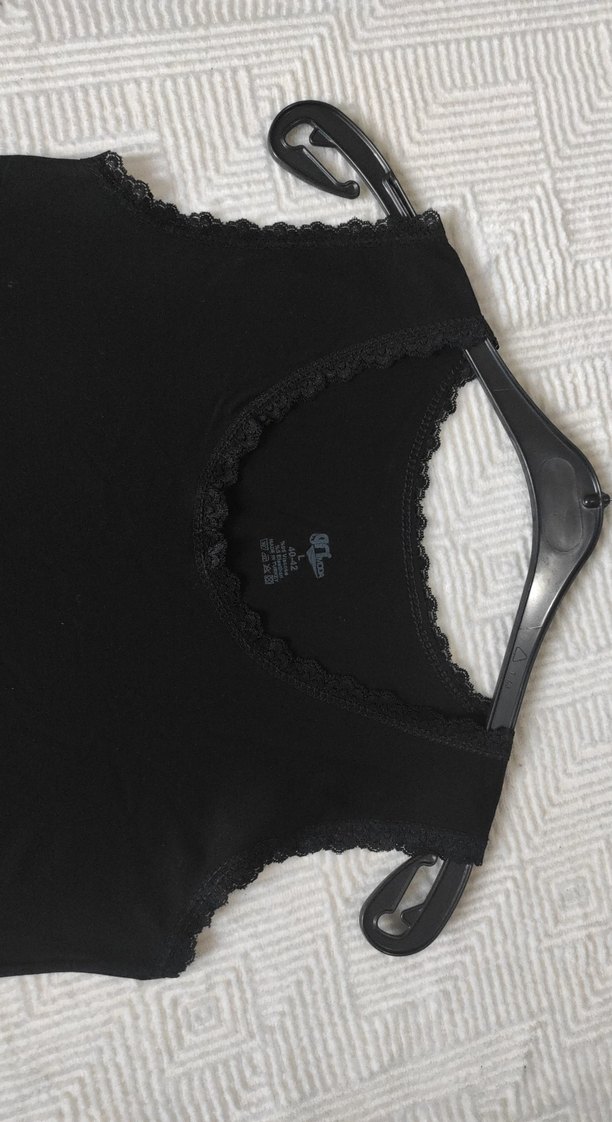 Siyah Kolsuz Atlet - Görsel 2