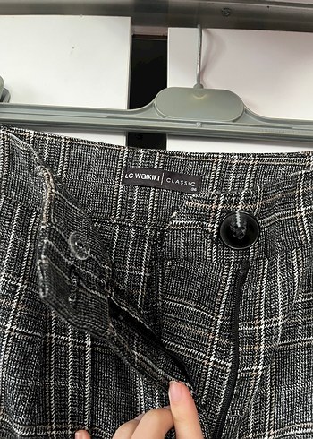 Gri Ekoseli Kemerli Kumaş Kadın Pantolon - Görsel 3