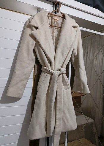 kaşe birkac kere giyildi dogumdan sonra kilo dan dolayi satyorum - Görsel 2