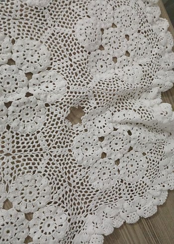 El İşlemesi Beyaz Dantel Masa Örtüsü - Görsel 3
