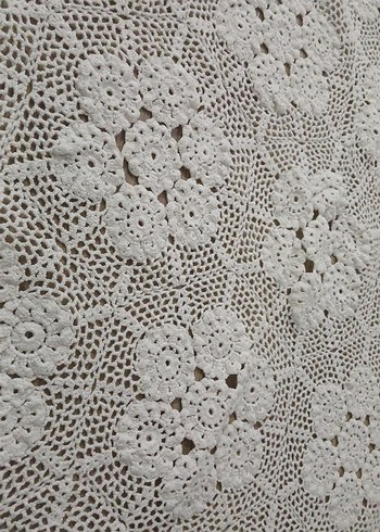 El İşlemesi Beyaz Dantel Masa Örtüsü - Görsel 2