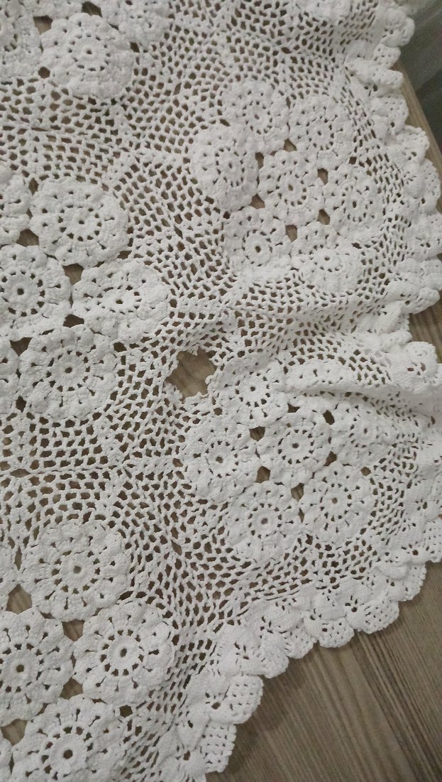 El İşlemesi Beyaz Dantel Masa Örtüsü - Görsel 3