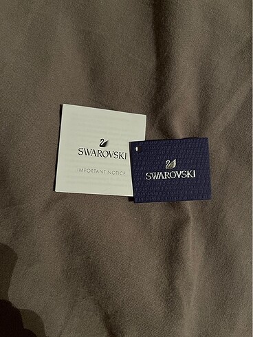 Beden gri Renk Swarovski Kuğu Kolye Orijinal Sertifikalı