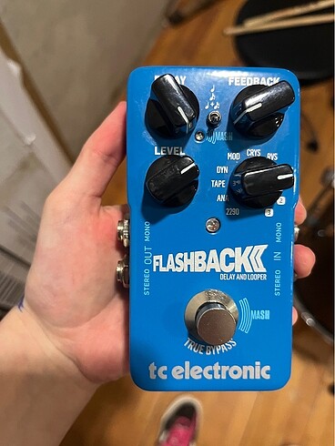 FLASHBACK Elektro Gitar Pedalı Delay and Looper