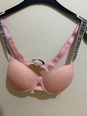 VICTORIA SECRET YAZILI SUTYEN