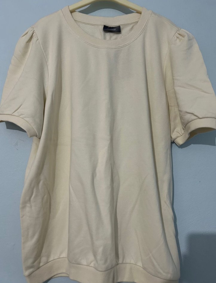Krem rengi %85 pamuklu m beden tişört - Görsel 3