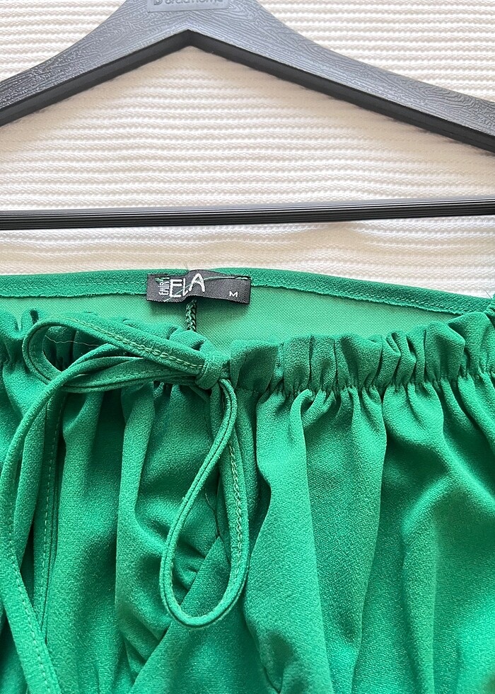 Yeşil elbise - Görsel 2