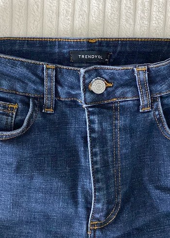 Trendyol & Milla Lacivert Düğmeli Kadın Denim Midi Şort