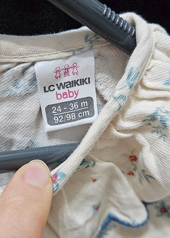 LC Waikiki Kız Çocuk Beyaz Nakışlı Fırfırlı Bluz