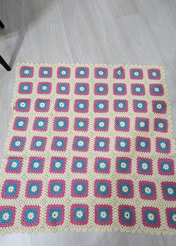 Pastel Renkli Kareli Örgü Çocuk Battaniyesi