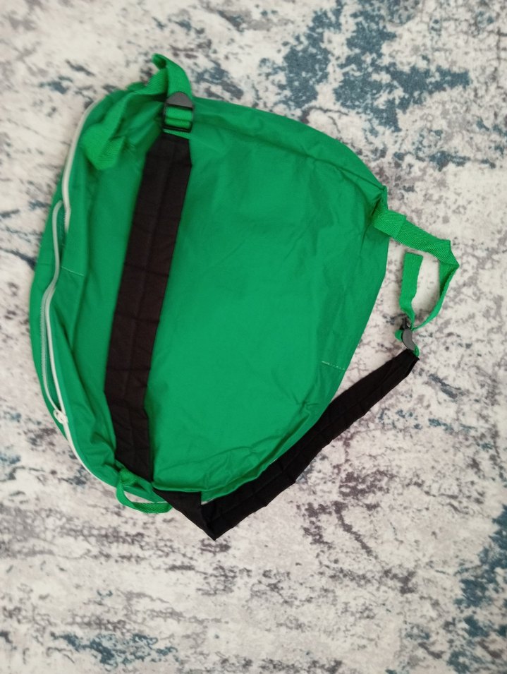 Yeşil Fermuarlı Kadın Sırt Çantası - Görsel 2