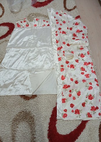 DiANA saten Beyaz sabahlık ve picama takımı bayan - Görsel 2