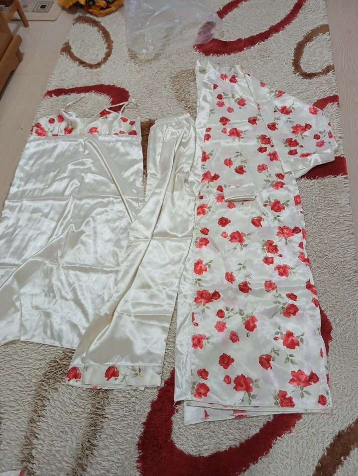 DiANA saten Beyaz sabahlık ve picama takımı bayan - Görsel 5