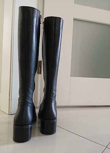 Zara Uzun deri çizme