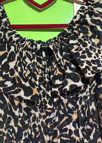 xs Beden Leopar Desenli Volanlı Elbise
