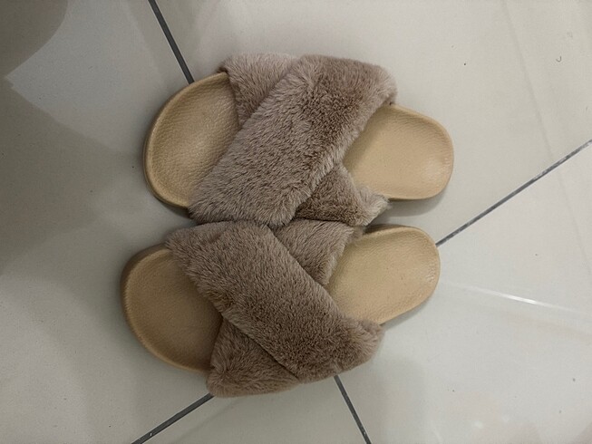 Peluş terlik