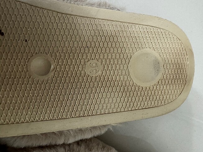 36 Beden Peluş terlik