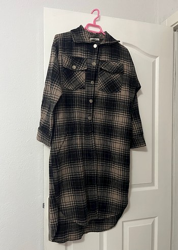 Düğmeli Uzun Kahverengi Ekose Kadın Gömlek - Görsel 2