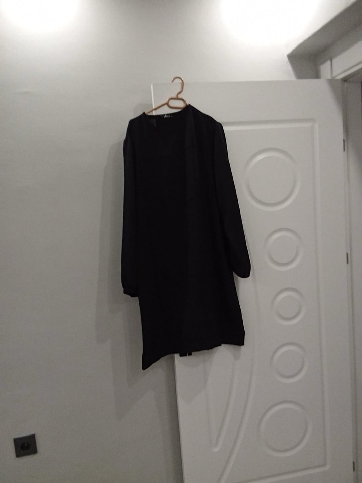 Siyah Uzun Kollu Bluzu - Görsel 2