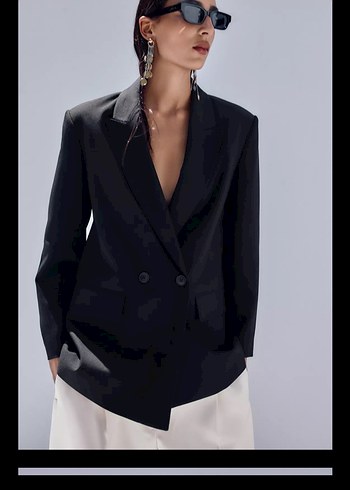 ZARA Siyah Düğmeli Kadın Blazer Ceket