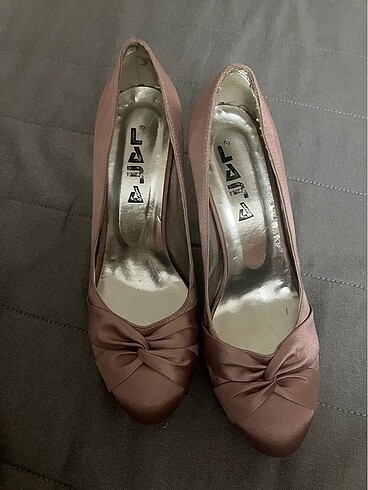 Pembe saten düğün ayakkabısı