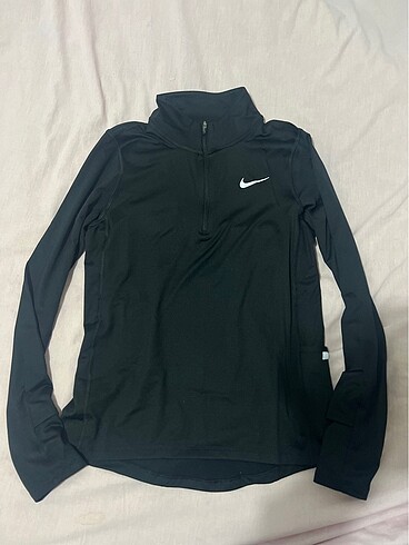Nike yarım fermuarlı spor üstü