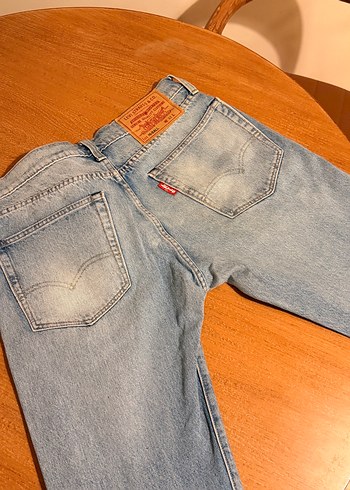 Levis Acik Mavi Denim Jean