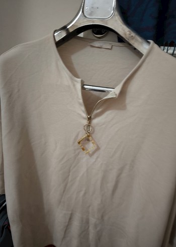 Zincir Detaylı Bej Kadın Triko bluz - Görsel 3