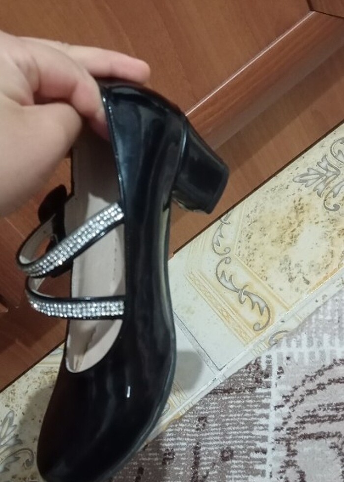 Çocuk  topuklu ayakkabı - Görsel 3